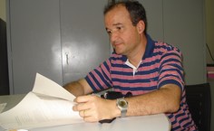 Atualmente o professor faz doutorado na UFPE