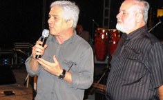 Vice-reitor Eurico Lôbo e o Pró-reitor Pedro Nelson saudaram aos participantes e ao público