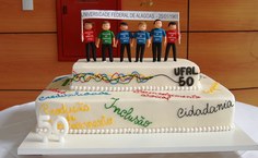 Bolo para a aniversariante cinquentenária