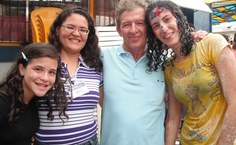 Letícia Bezerra, fera de Engenharia Civil, com a família