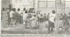 Show musical no Campus da Ufal: atividade cultural usada como manifestação política.