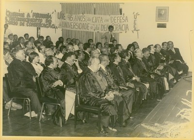 Reunião da Ufal em tempos de abertura política