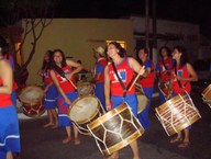 O grupo Maracatu Baque Alagoano homenageia esse ano o folguedo Nega da Costa. Foto: maracatubaquealagoano.blogspot.com