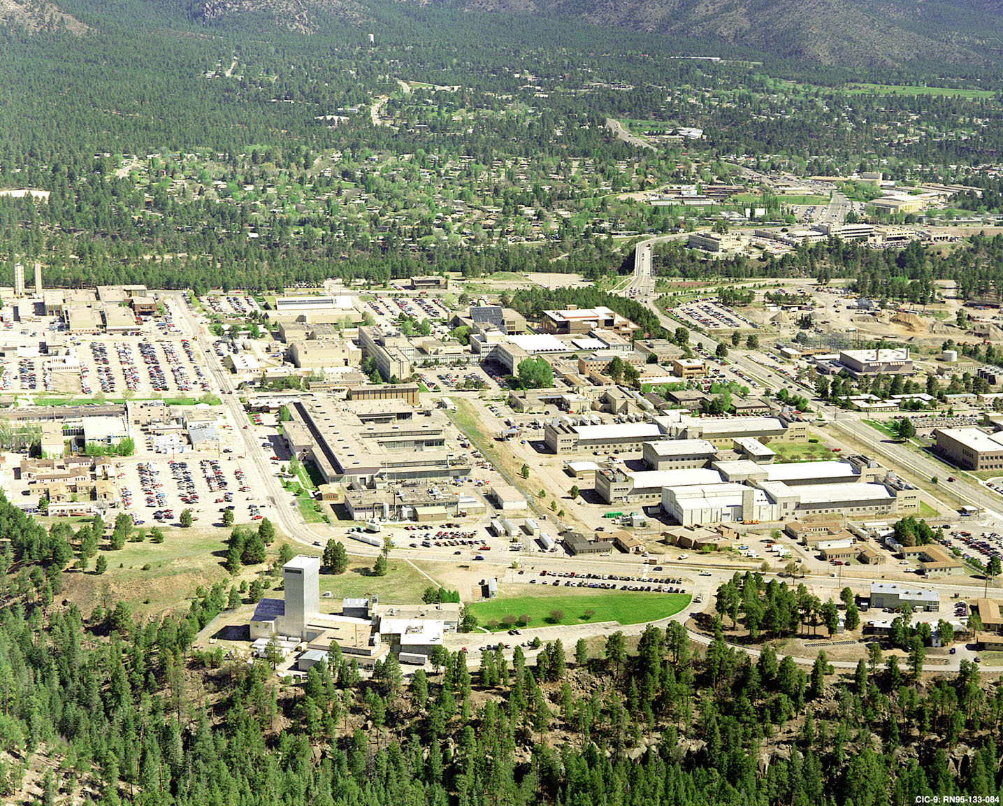 Vista aérea de Los Alamos. Foto: commons.wikimedia.org