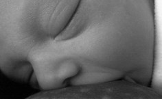 Mércia Lamenha verificou que 40% das crianças analisadas apresentaram chiado ou asma. Foto: site planetasustentavel