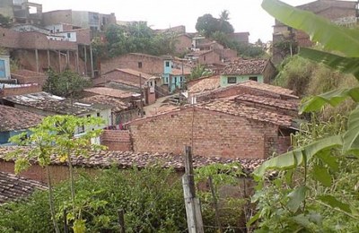 O crescimento desordenado das cidades causa vários problemas. Em Maceió, o bairro do Jacintinho é um dos mais populosos. Foto: Alagoasemdia