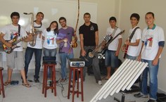 Alunos exibem a física nos instrumentos musicais