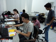 Estudantes bolsistas e professores desenvolvem pesquisas no Laboratório de Sepração de Sistemas e Otimização de Processos (Lassop)