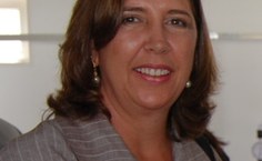 Karla Barcellos, coordenadora do curso, ressalta a participação de alunos e docentes em diversas Redes de Cooperação de Pesquisa