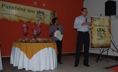 Prof. José Roberto, um dos homenageados, falou sobre o privilégio de ter nascido no mesmo ano que a Ufal