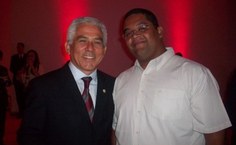 José Roberto ao lado do vice-reitor Eurico Lôbo