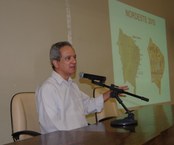 O professor Cicero Péricles também participou do encontro