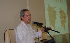 O professor Cicero Péricles também participou do encontro