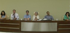 Sandra Nunes, Anderson Barros, Barbirato, Sílvia Cardeal, José Roberto e Ruth Vasconcelos frmaram uma roda de conversa com servidores