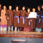 Graduandos de Engenharia de Pesca homenageiam a reitora Ana Dayse