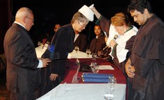 Reitora confere o grau aos mais novos engenheiros de pesca de Alagoas