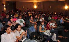 Encontro de blogueiros no Teatro Linda Mascarenhas