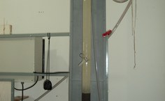 No reator, o líquido fica em contato com micro-organismos até o hidrogênio ser liberado