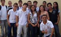 Integrantes do PET Engenharias e do Programa Ações