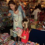 Importância das mães como formadores de leitores é debatida na Bienal