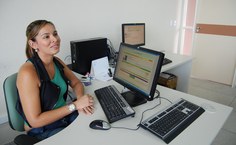 A bibliotecária fala sobre o sistema