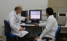 Pesquisadores do Laboratório DNA Forense