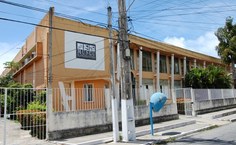 Prédio onde funciona o Laboratório, no bairro do Farol