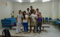 Oficina de confecção de berimbau no projeto Capoeiragem na Ufal