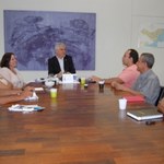 Reitor discute com sindicato carga horária na Ufal