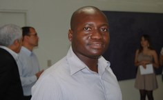 Valter Bigajó durante a posse, no dia 20 de abril deste ano