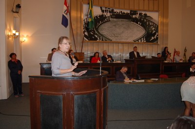 Coordenadora Mara Rejane apresentando o Comitê de Direitos Humanos