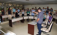 Novos servidores fazem o juramento