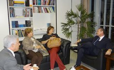 No gabinete do senador Renan, o reitor Eurico Lôbo, a mais nova integrante do Conselho Nacional de Educação, Ana Dayse Dórea, e a deputada federal Célia Rocha