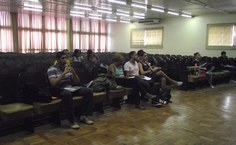 Público ligado à arte e à educação presencia apresentações