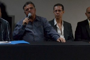 Escolas técnicas de Artes debatem regularização