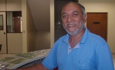 Luís Tarcísio Gomes Martins, responsável pela exposição, possui moedas de 120 países