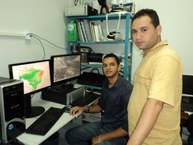 Equipe do Lapis trabalha no monitoramento de imagens de satélite