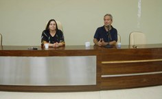 Vice-reitora Rachel Rocha e professor Cícero Péricles