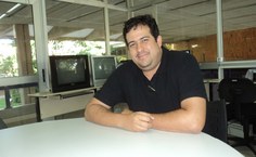 Marcelo Queiroz fala que até 2013 será possível ter acesso a internet em qualquer local da Universidade