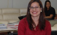 Francinese Vieira Silva, assume o cargo de assistente social e planeja contribuir com a universidade ao longo dos próximos 30 anos de trabalho