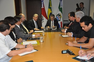 Reunião no Tribunal de Justiça