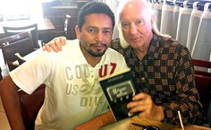 Carlos Nealdo (esquerda) e o cineasta Sylvio Back (direita)