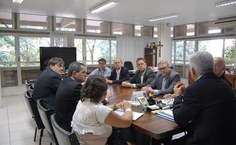 Representantes das três instituições estabelecem parceria que traz benefícios para estudantes de Maceió