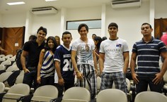 Alunos selecionados da Educação Física querem ficvar unidos em jornada no exterior