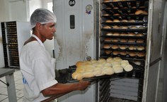 Com curso de panificação os presos fabricam 15 mil pães por dia