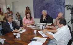 Reunião teve a participação de representantes da Adufal, do deputado Judson Cabral e da comunidade acadêmica