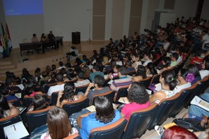 Comunidade acadêmica participa de treinamento do Portal de Periódicos da Capes