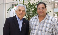 Professor Anderson convidou o reitor Eurico Lôbo para a solenidade no Recife