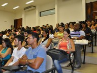 Estudantes de Psicologia acompanham atentamente o segundo dia da Semana de Estudos em Psicopatologia