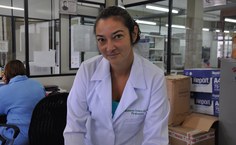 Professora Adriana Ribeiro, atual  coordenadora do Programa de Pós-graduação do IQB